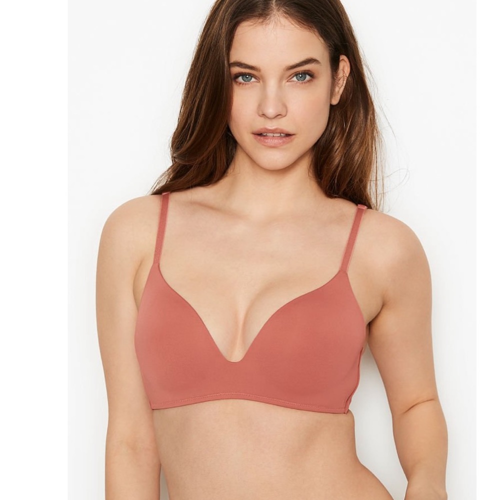Victoria’s Secret Wireless Lace-Back T-Shirt Bra